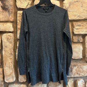 Banana Republic merino wool sweater size l